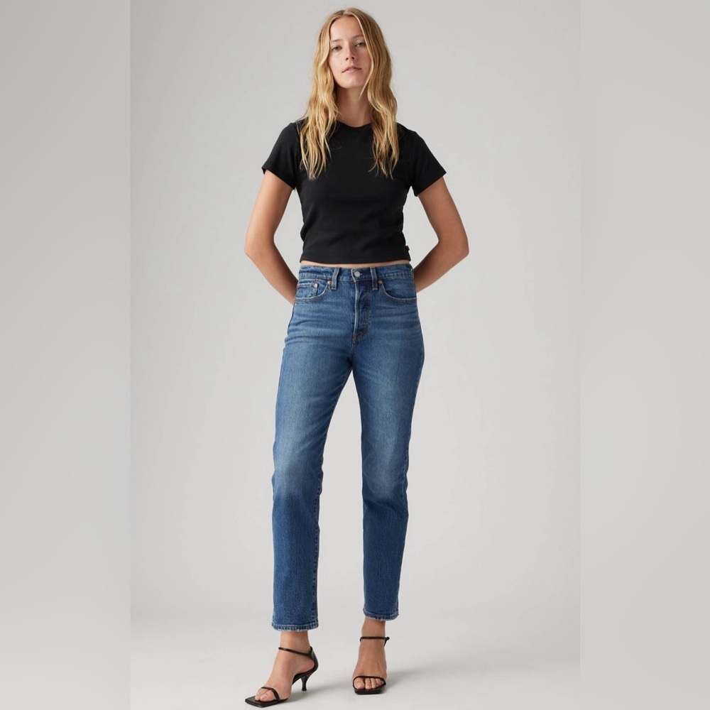 Levi’s Wedgie Jeans  (Premium) – Classic Blue (28) - Picture 6 of 10